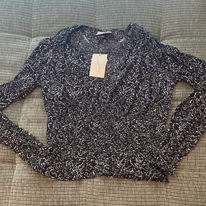 Universal Thread Black and White Floral Blouse